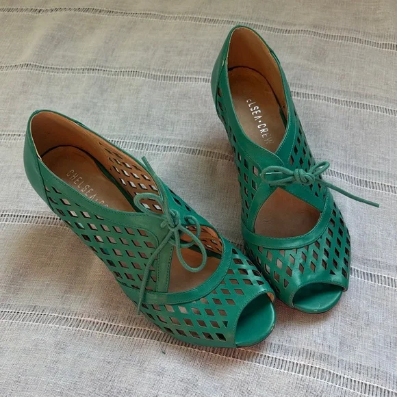 Chelsea Crew “Jo Jo” Teal Peep Toe Heels, Vintage Inspired. - Picture 10 of 12
